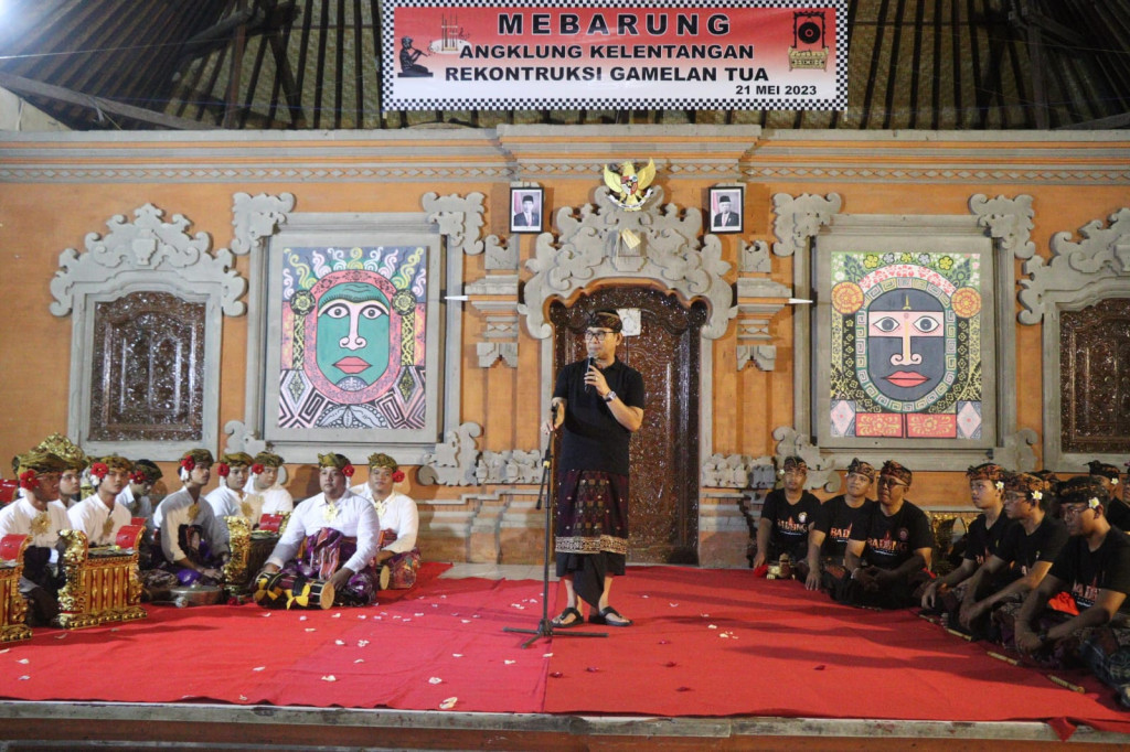 Sekda Adi Arnawa Hadiri Mebarung Angklung Klentangan Rekonstruksi Gamelan Tua